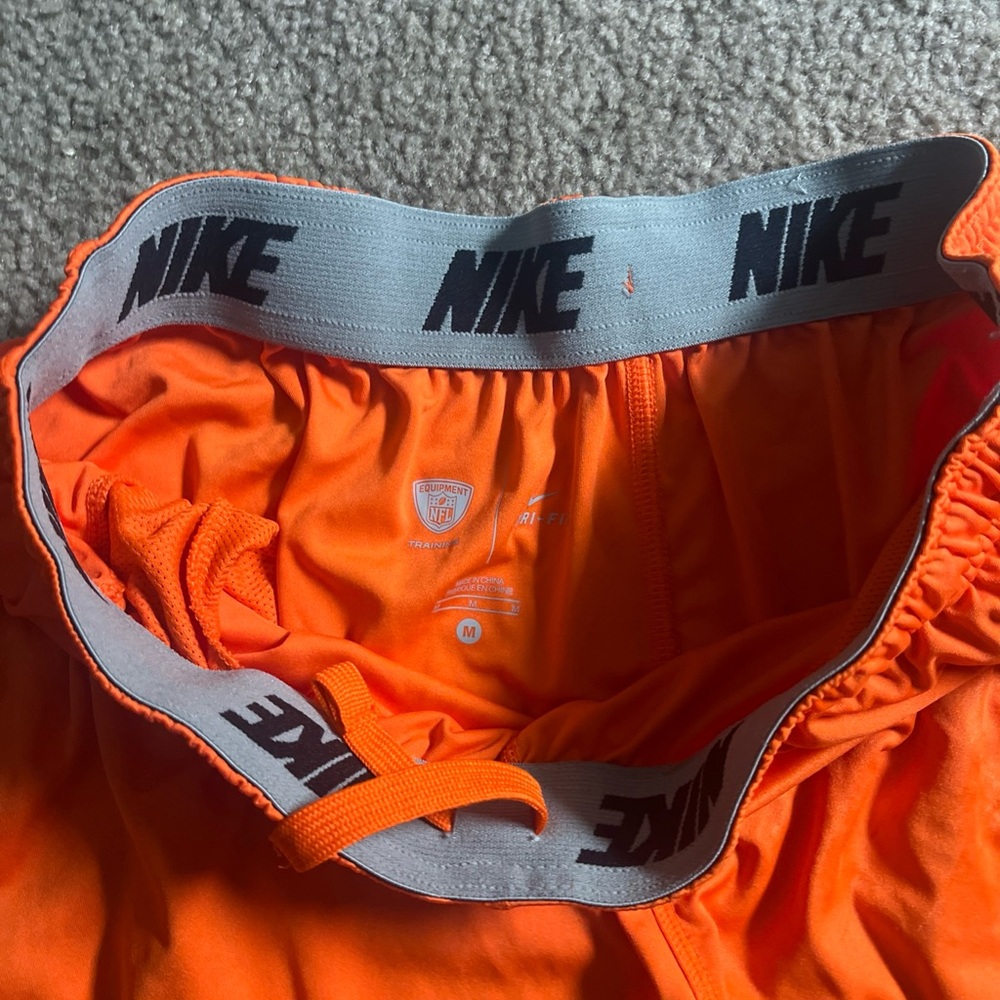 Nike Cleveland Browns Shorts Mens Medium Orange On Field Apparel Football NFL - Picture 5 of 8